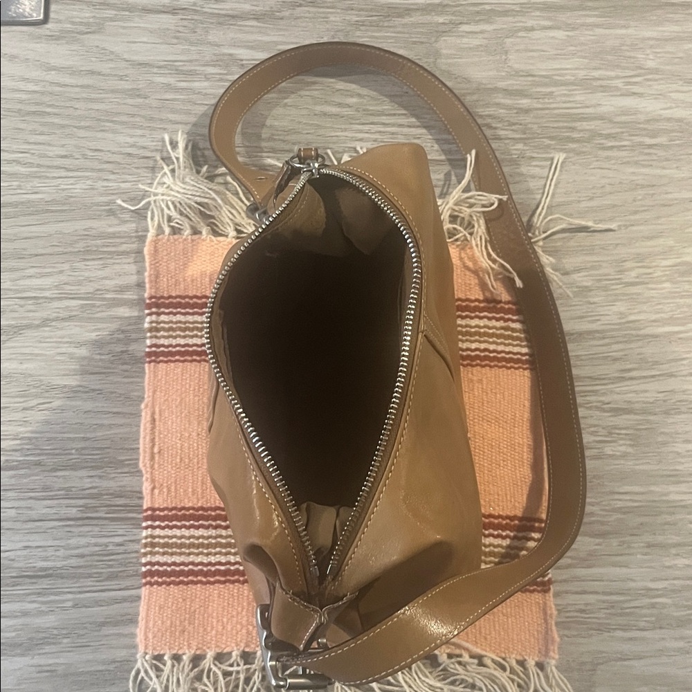 COACH Vintage Tan Leather Shoulder Bag - Picture 9 of 16